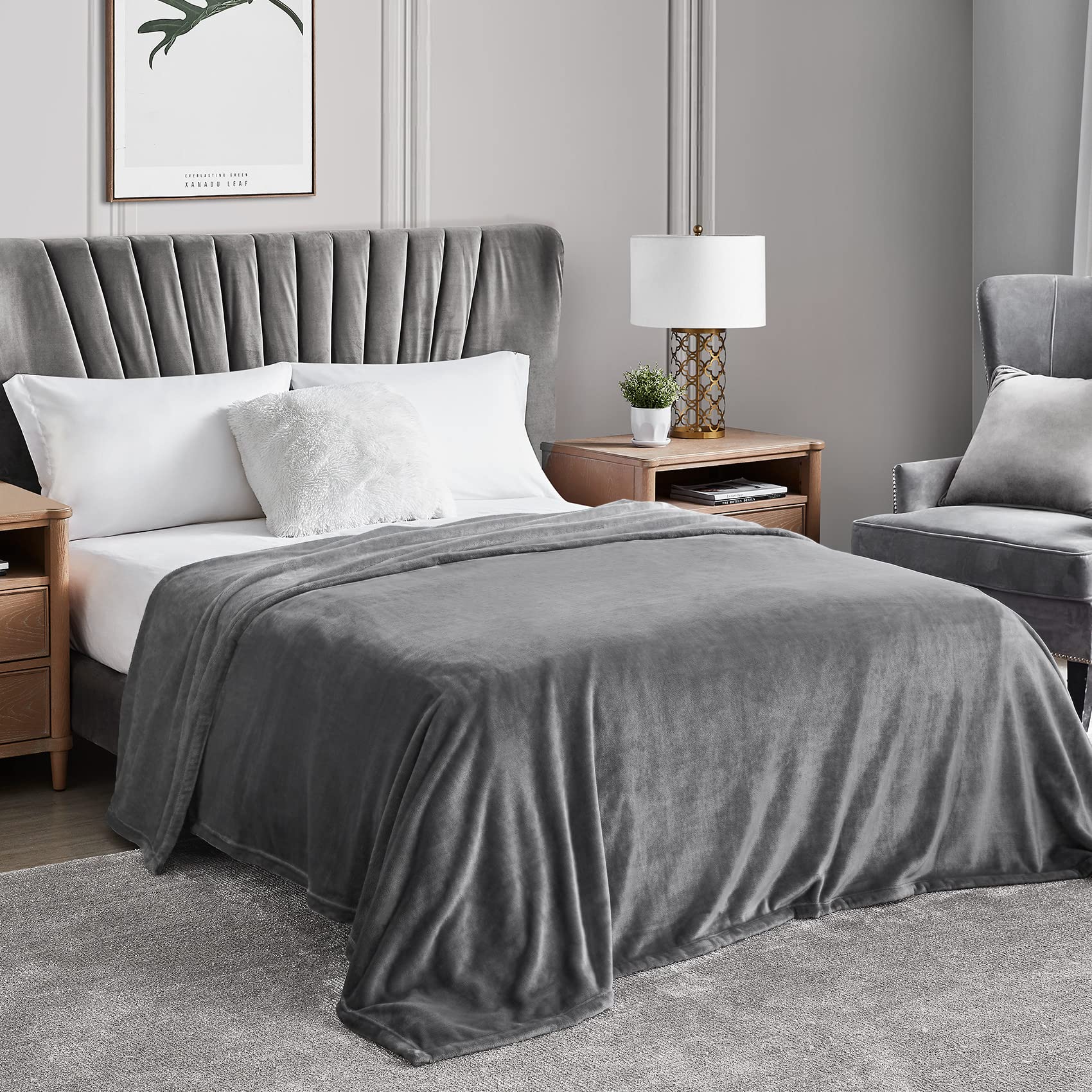 Hansleep fleece king-size blanket close-up texture highlights double-brushed softness.