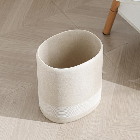 Easy-to-clean Haocoott trash bin for quick maintenance.
