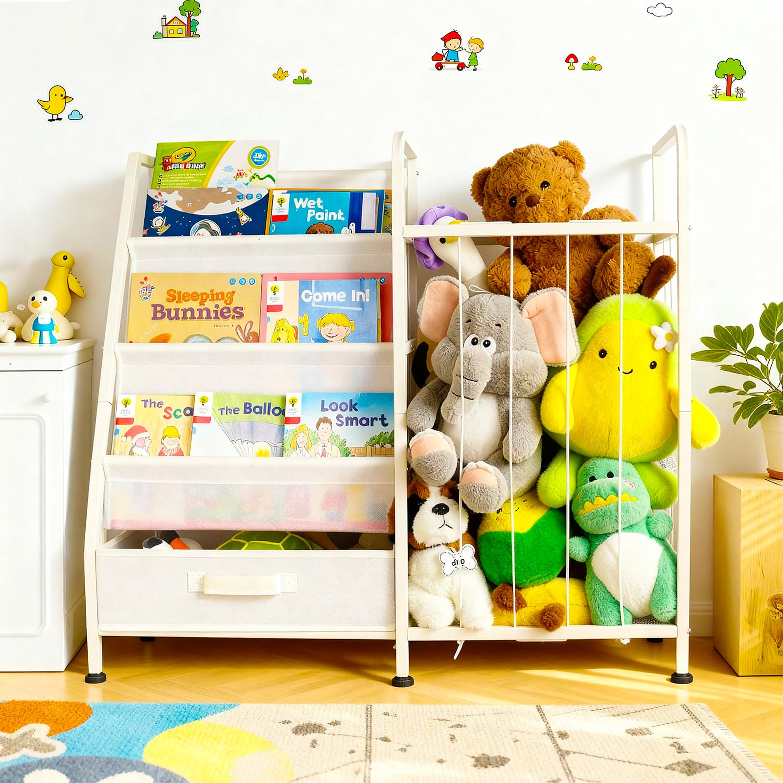 Haotao mesh-bottom toy area prevents spills and keeps floor clear.
