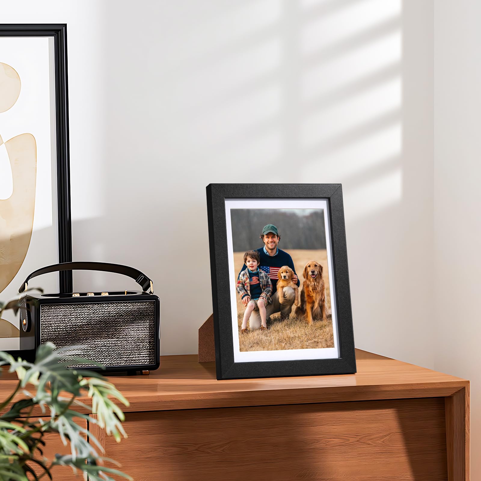 HappyHapi wall-mount option included for space-saving layouts