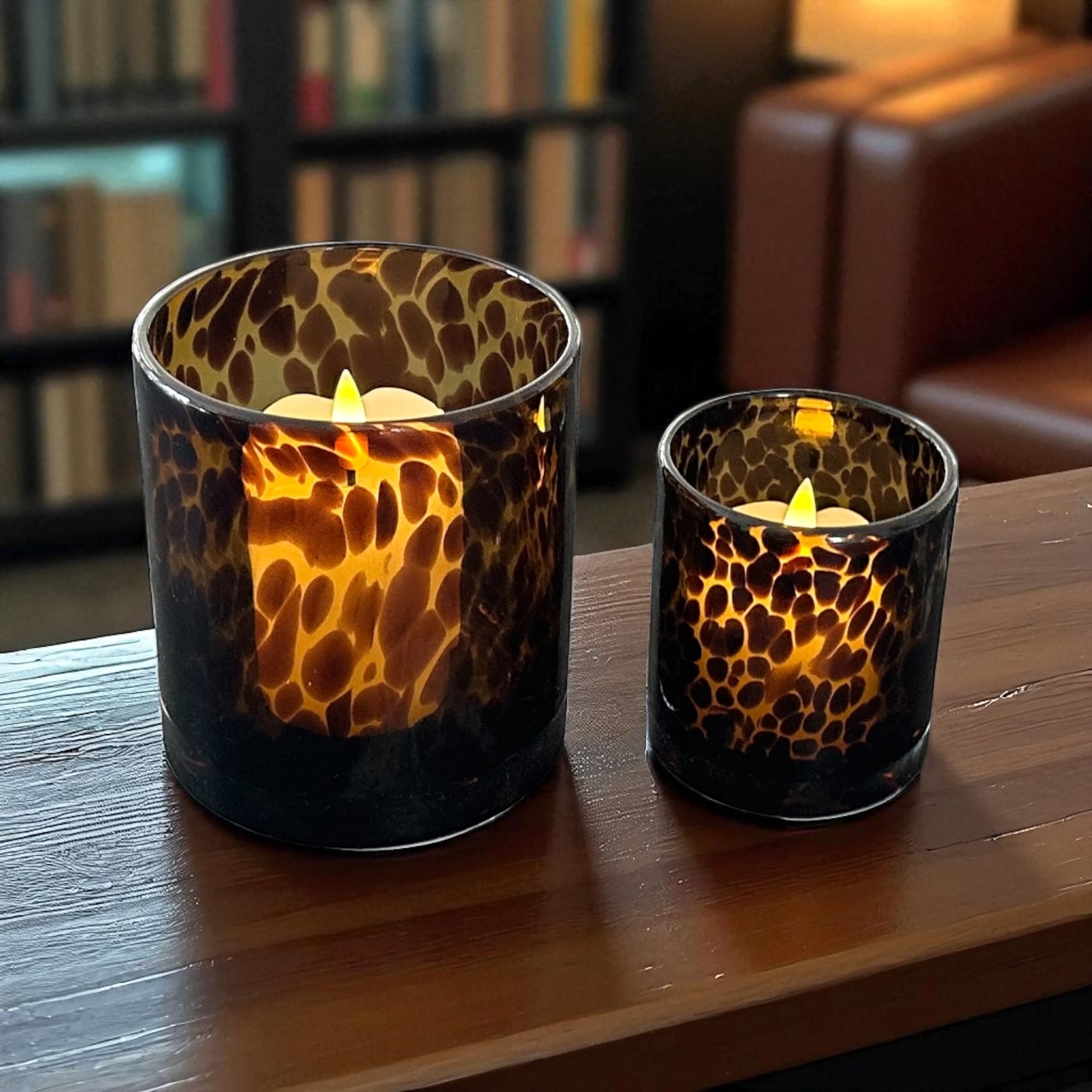 Hapton House large candle jar ideal for weddings and festive tables.