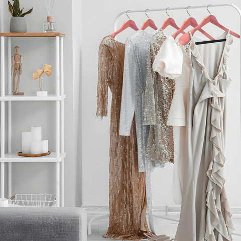 HARDW Cedar hangers swivel hook allows 360° access to outfits