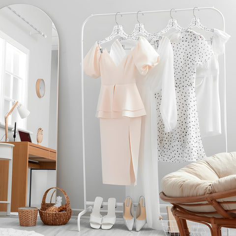 HardW versatile hangers handle pants, shirts, scarves, and coats.