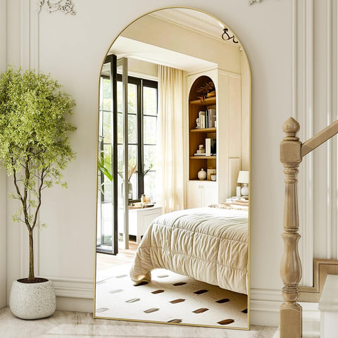 HARRITPURE bedroom-dressing mirror helps prep outfits with clear reflections.