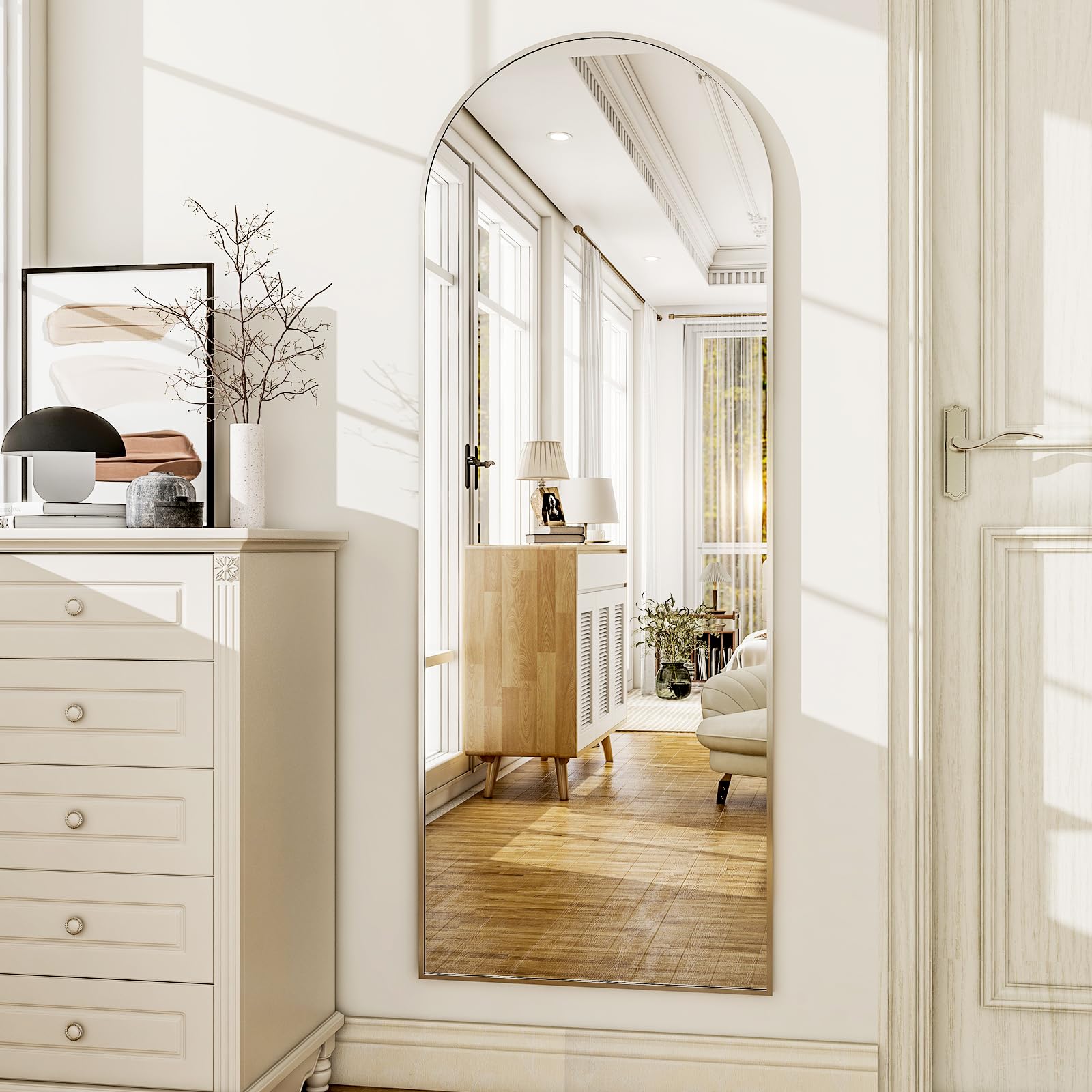 HARRITPURE modern silver mirror suits bathrooms, bedrooms, and entryways.