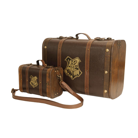 Harry Potter Hogwarts trunk measures 17.5 x 11.5 x 9 inches for ample storage.
