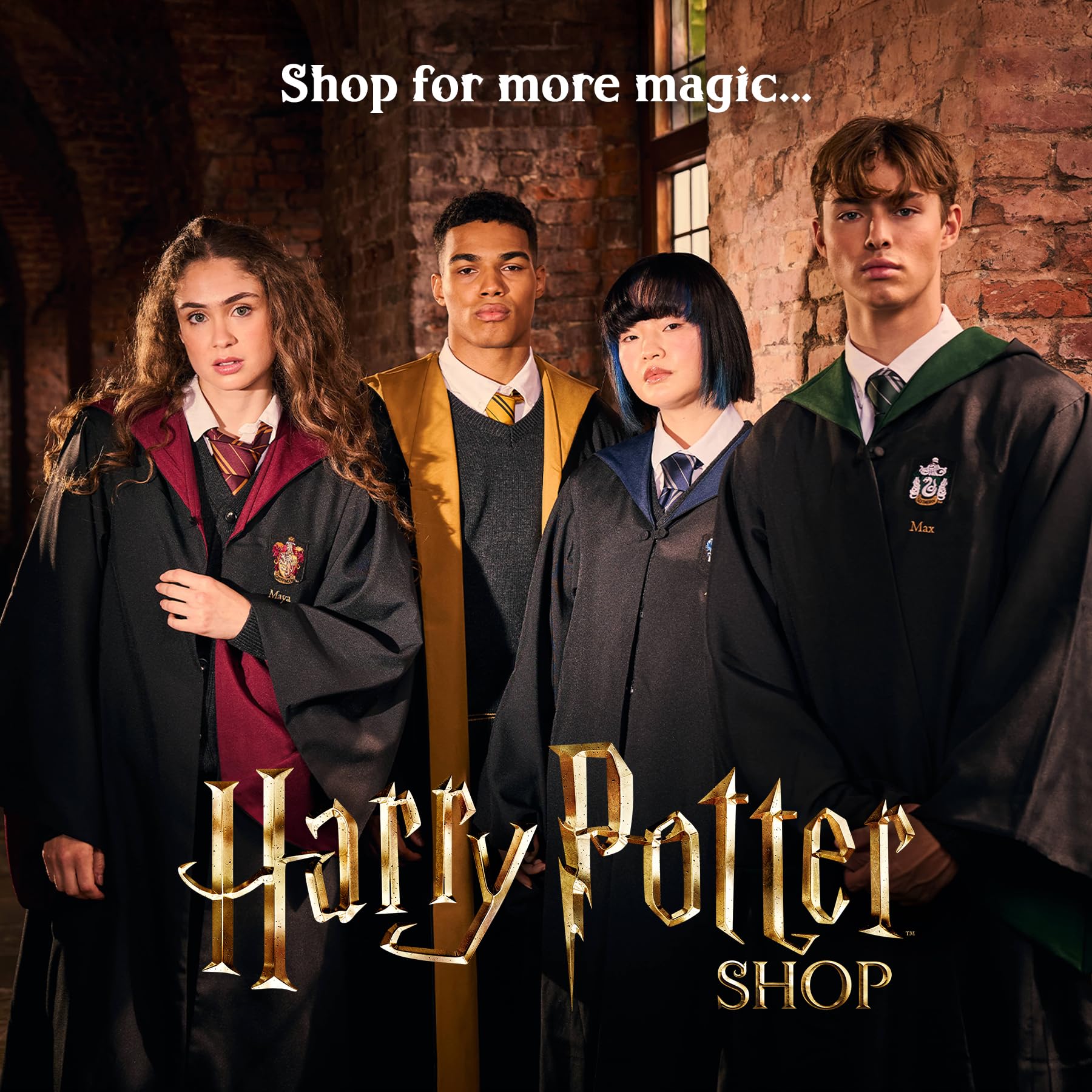 Harry Potter Hogwarts trunk makes a perfect gift idea for Potterheads.