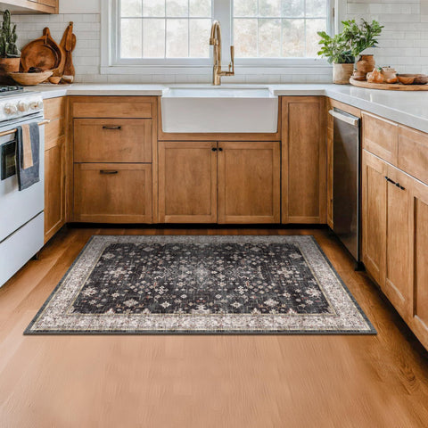 Hazo Haus durable rug withstands high-traffic entryways.
