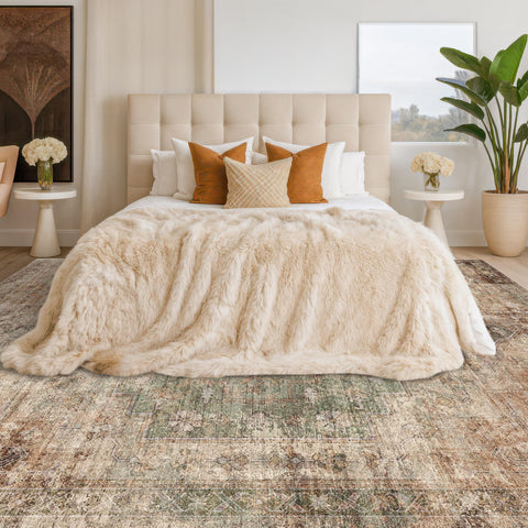 Hazo Haus low-pile texture enables easy vacuuming while preserving the pattern.