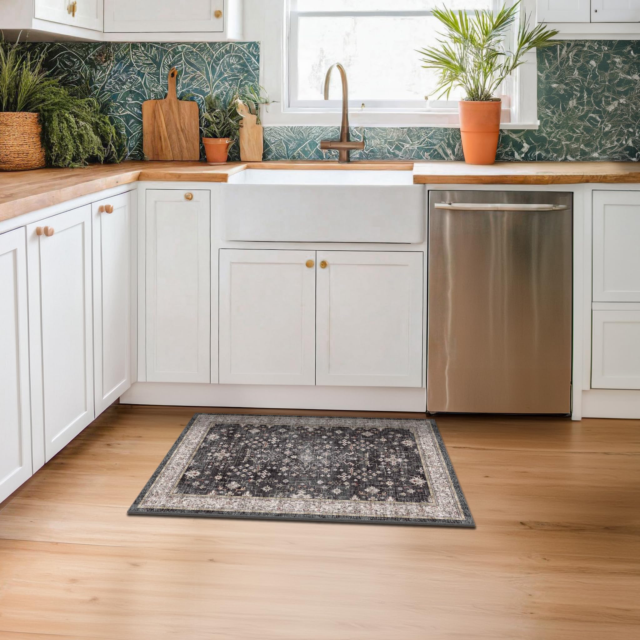 Hazo Haus machine-washable entry rug simplifies quick cleaning in kitchen or bathroom.