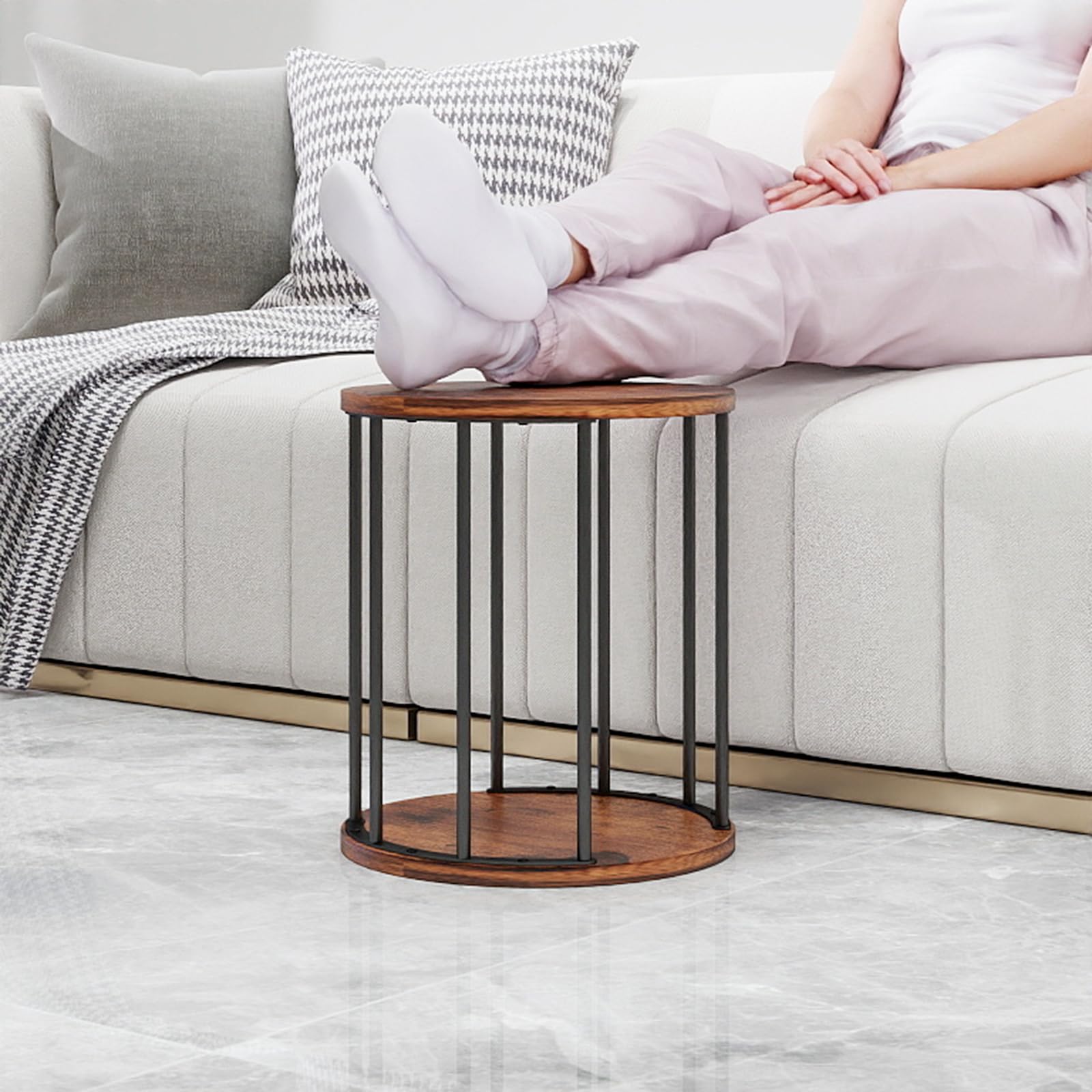 HDANI wooden stool in kitchen view shows non-slip support near counters