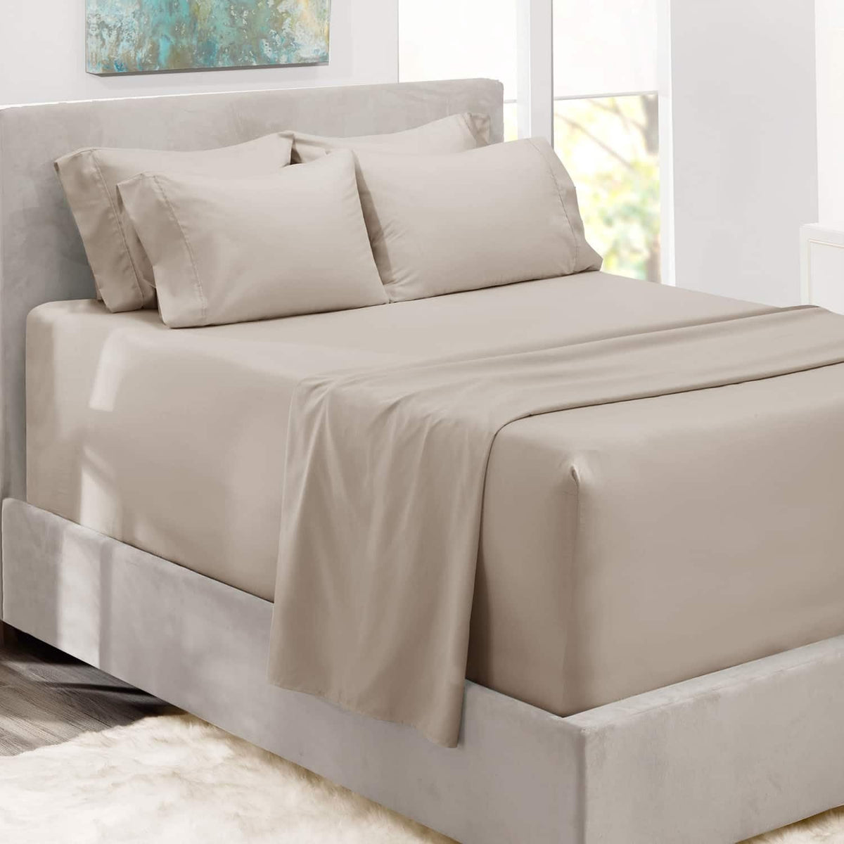 Hearth & Harbor deep-pocket fitted sheet secures tall mattresses with a smooth surface.