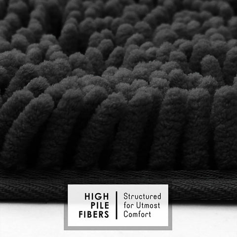 Hearth & Harbor medium 20x32 rug provides ample coverage in larger baths