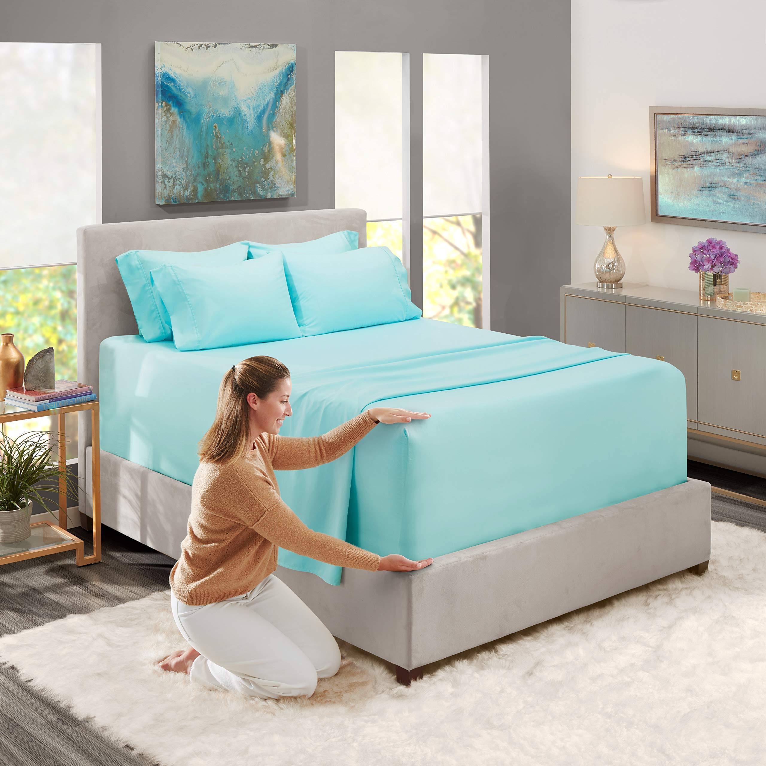 Hearth & Harbor pillow cases set for king size beds adds soft, breathable luxury.