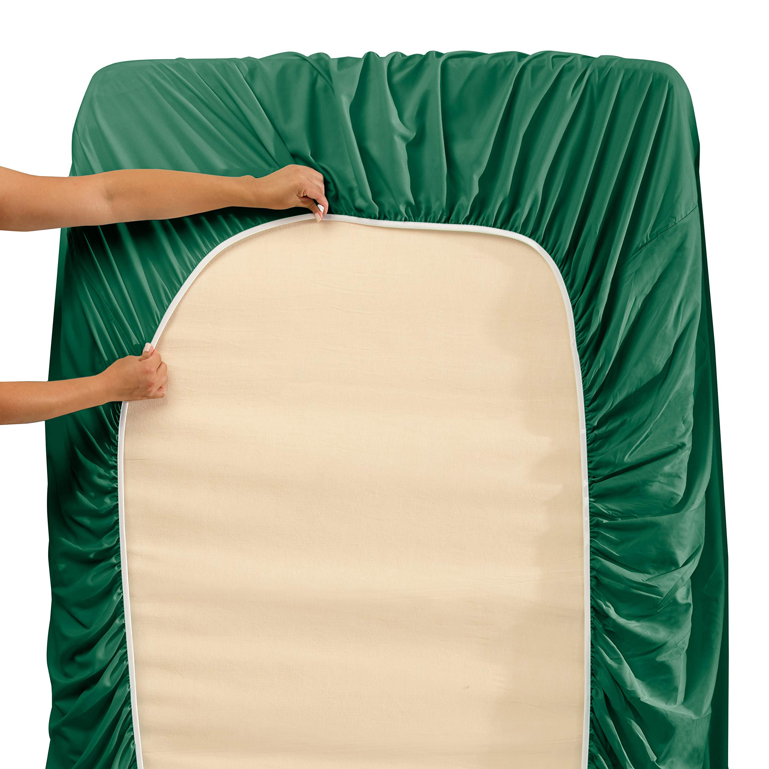 Hearth & Harbor double-brushed microfiber emphasizes ultra-soft feel on both sides.