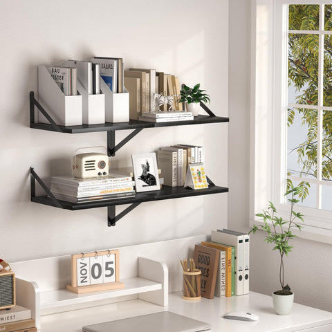 Kitchen organization example showcasing spices and small containers on Heimlove shelves.