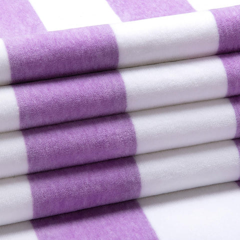 HENBAY quick-dry pool towel demonstrates fast moisture removal after swimming.