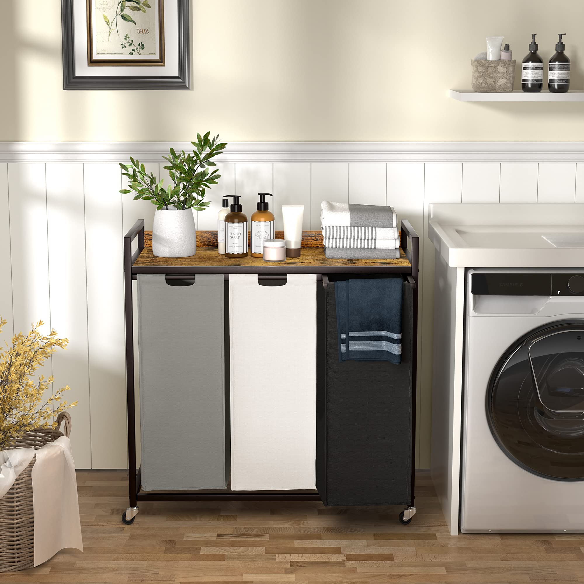 Herture top partition keeps essentials within reach during sorting.