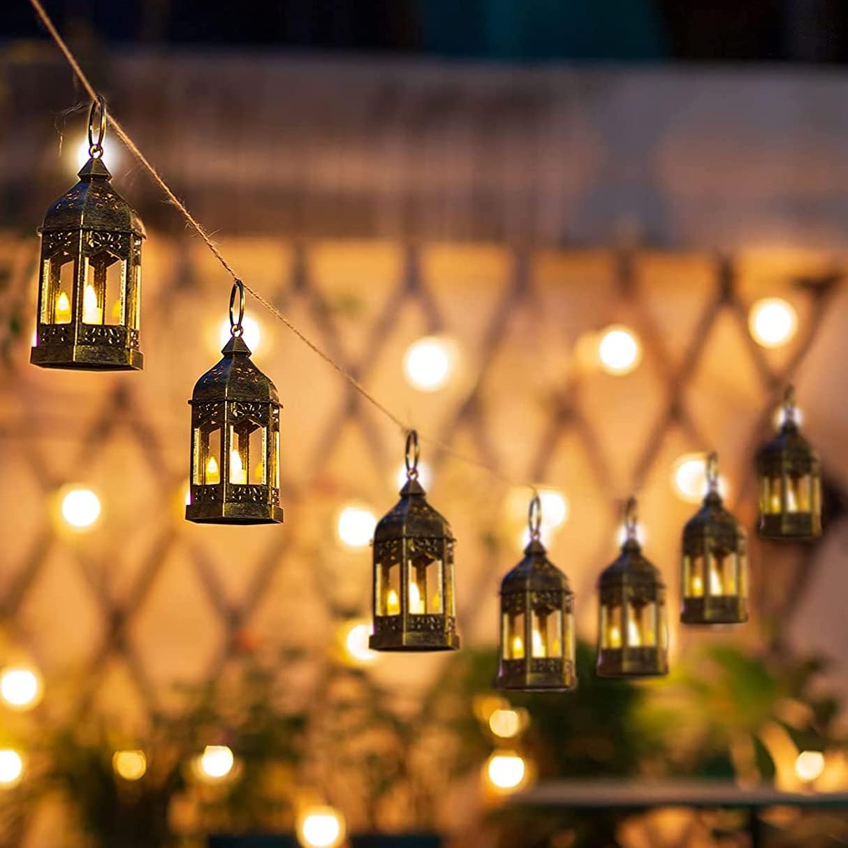 Hewory easy-to-use lantern with bottom switch and hanging loop.