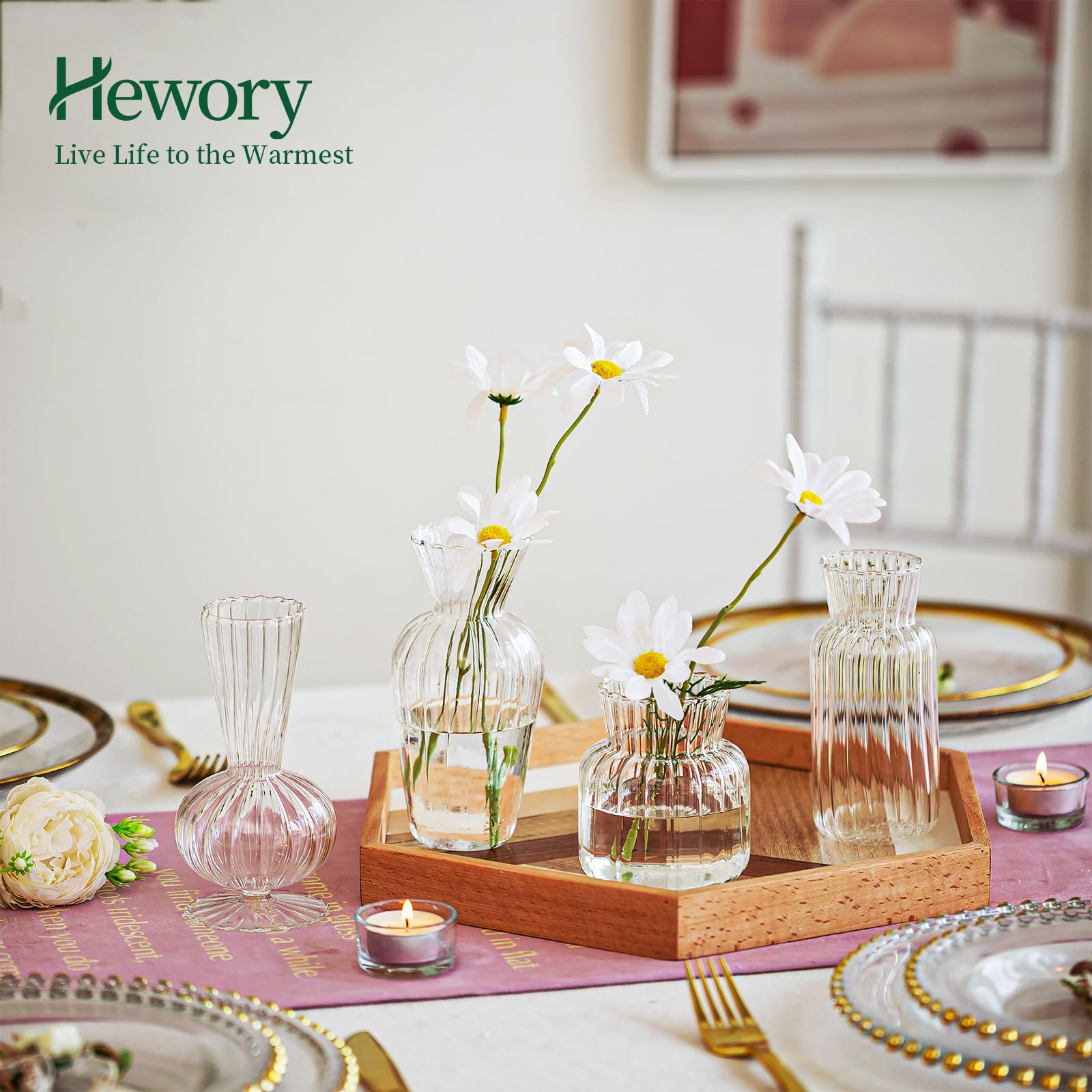 Hewory wedding table vase mini clear enhances table settings and guest ambiance.