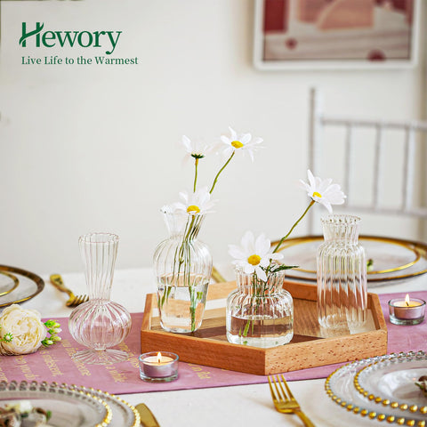Hewory wedding table vase mini clear enhances table settings and guest ambiance.