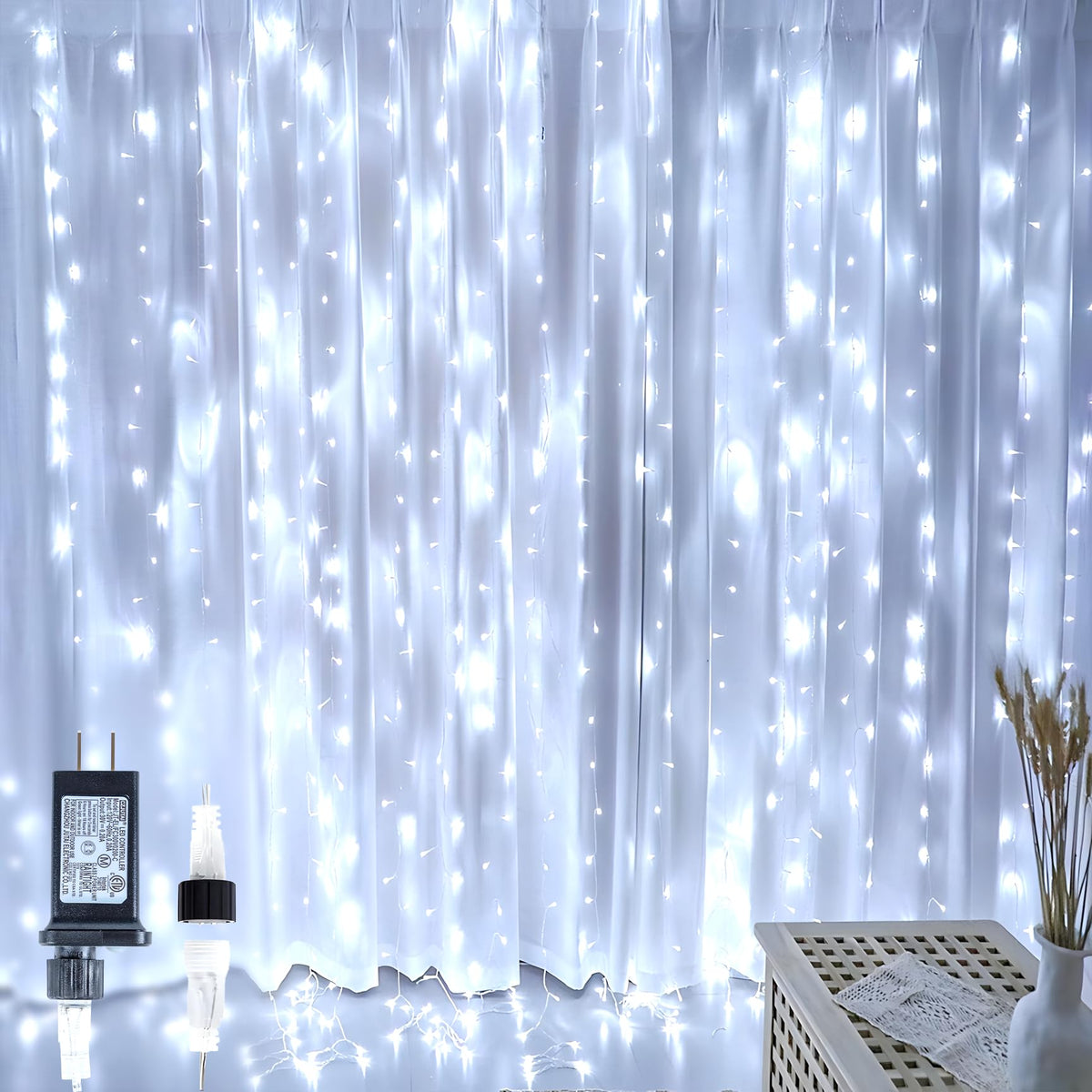 HEyFUNi 304 LED curtain lights provide wide coverage with a soft glow for any room