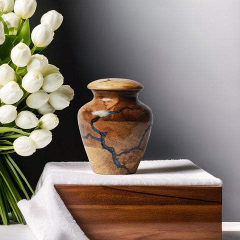 Gift-ready keepsake urn from HEYTREND for commemorating a life well lived