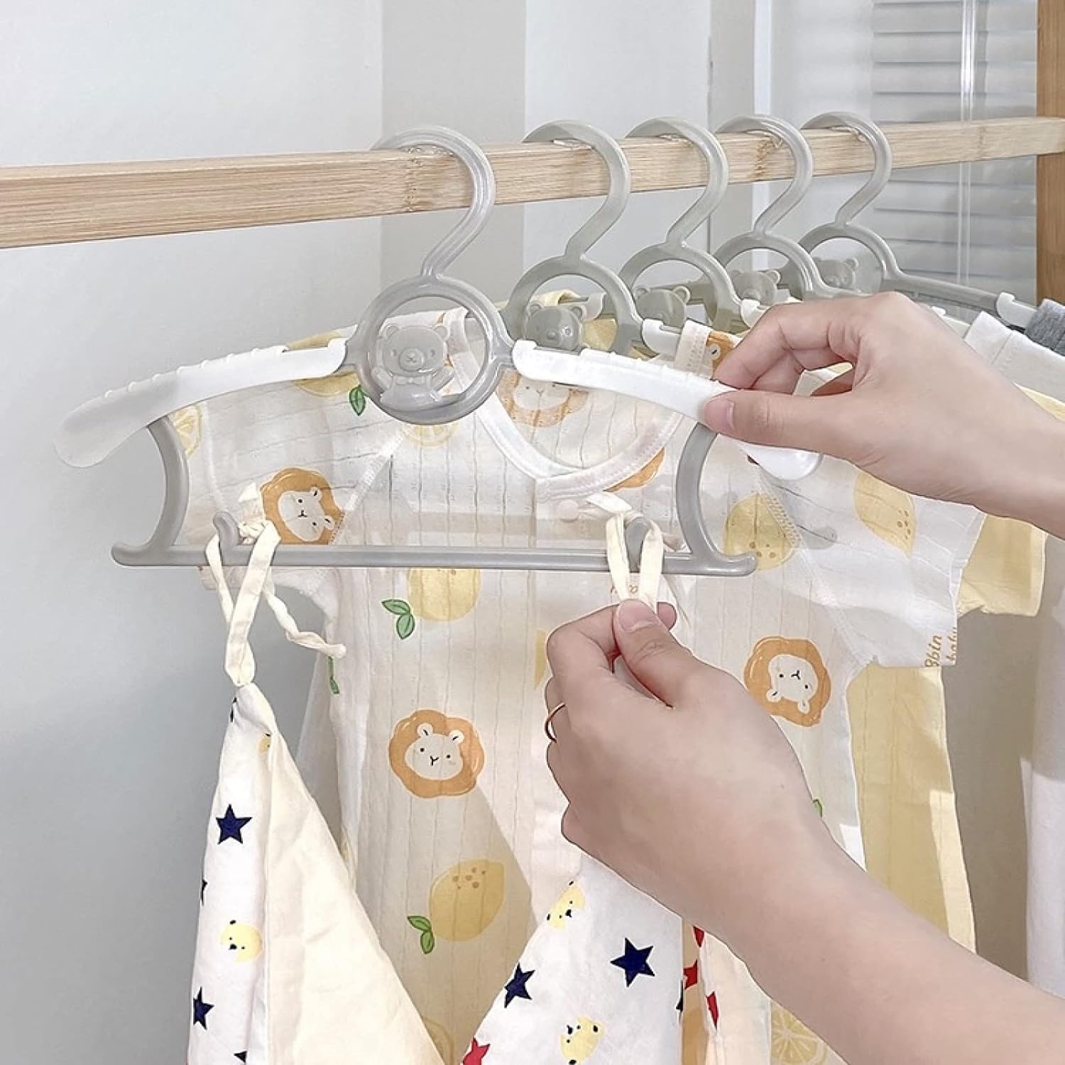 50-piece set ideal for growing families