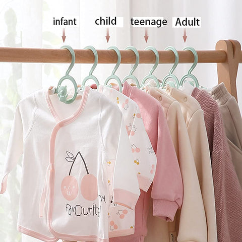 HGYZE pants/skirt hanger slot design keeps items organized