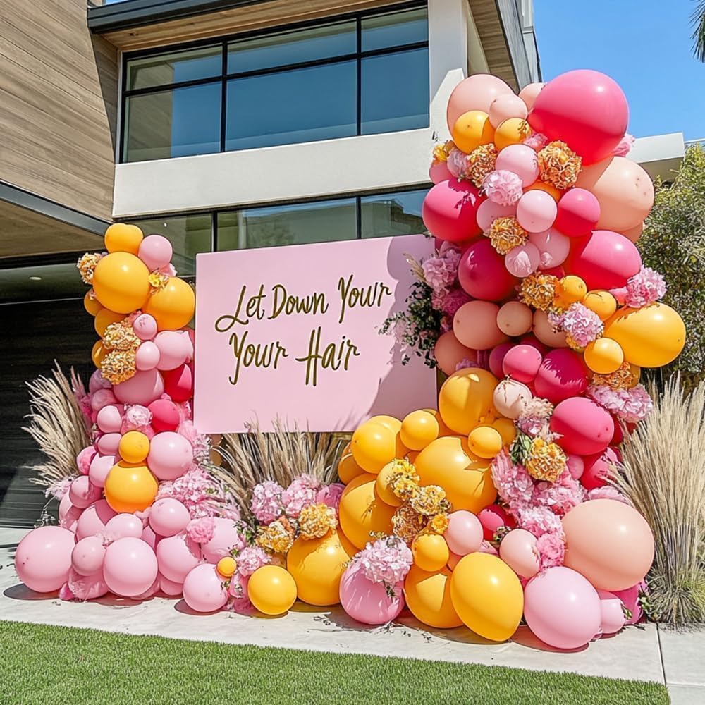 HIBAOpati daisy balloon arch idea perfect for spring weddings.