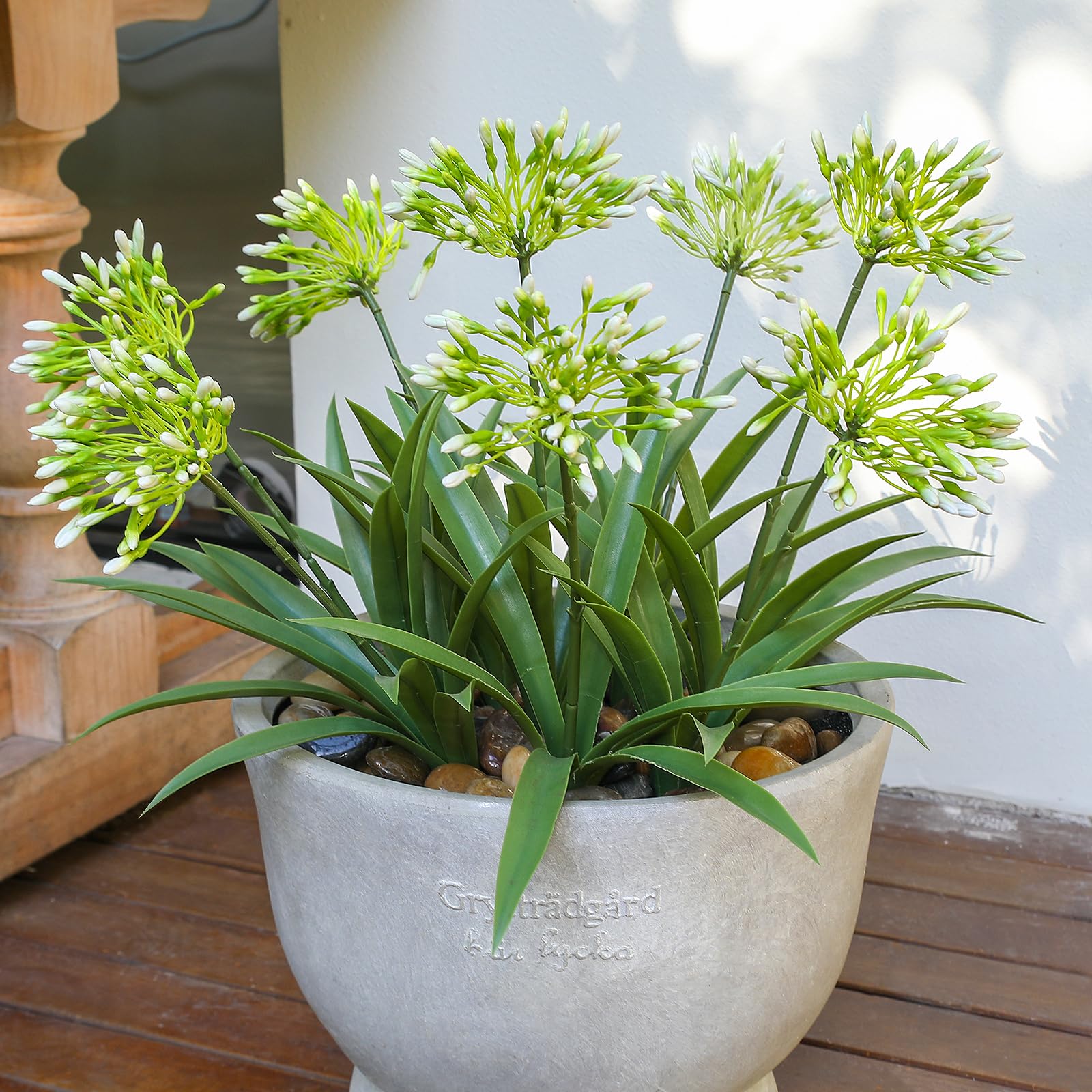 HIFORESTAR 18.9-inch stems create tall focal points in patios