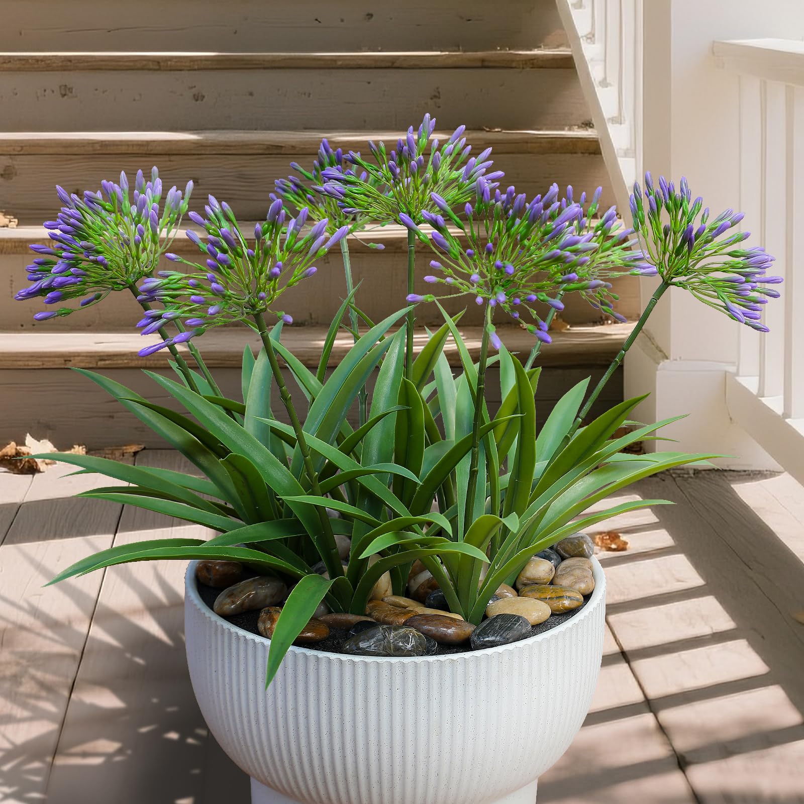 HIFORESTAR weather-resistant blooms stay vibrant in any weather.