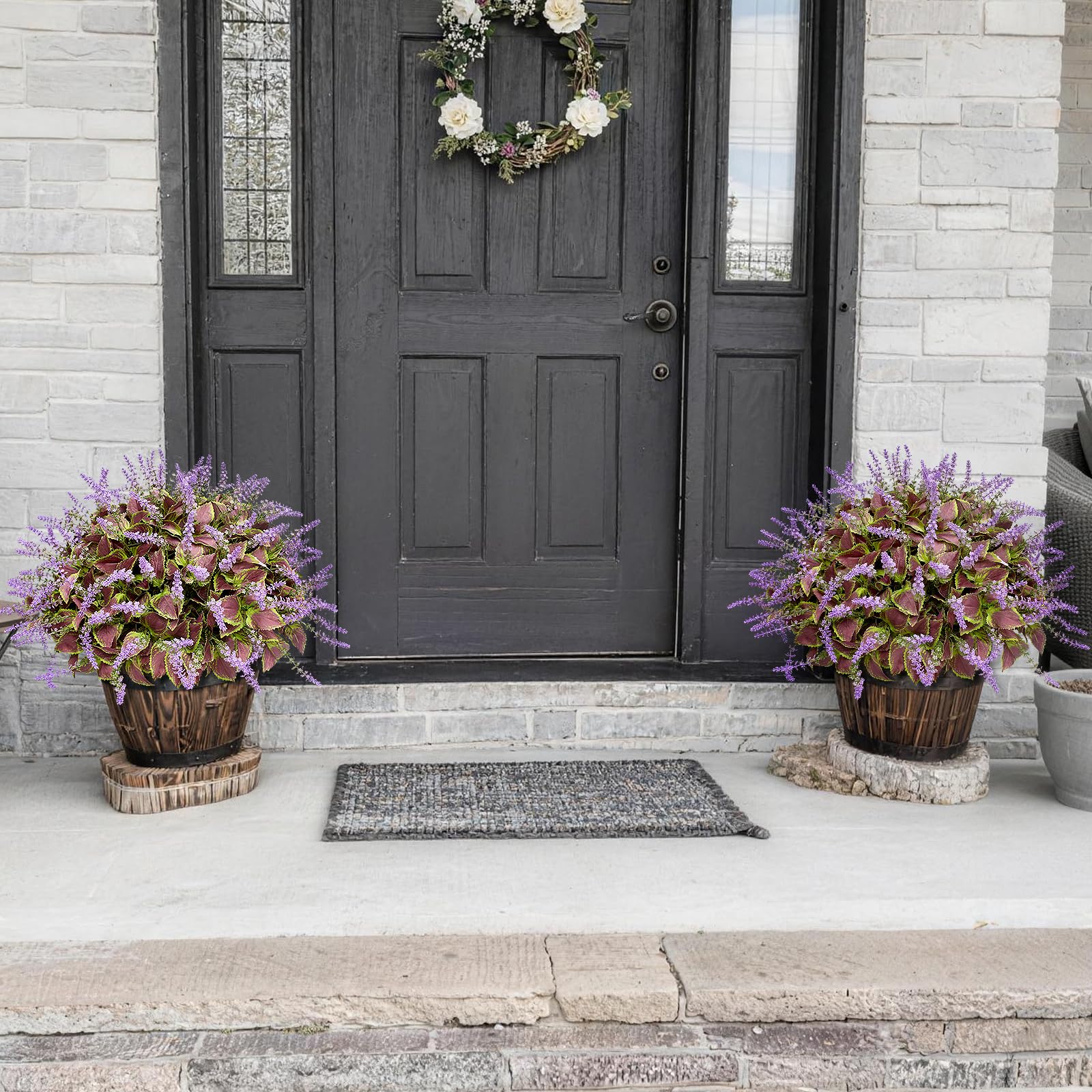 HIFORESTAR all-season outdoor greenery adds vitality to any outdoor area.
