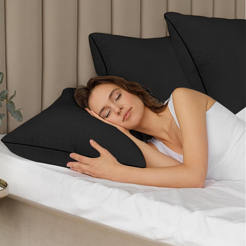 Higoom embossed pillowcase offers silky texture for smooth skin and hair.