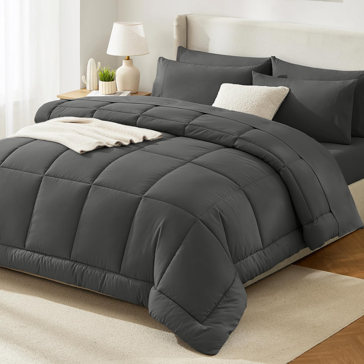 HIMEET Queen Comforter Set dark grey plush microfiber texture for cozy sleep