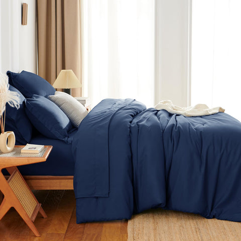 HIMEET pillow shams 20x26 coordinate with the comforter.
