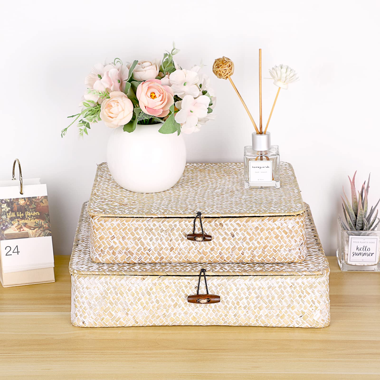 Hipiwe flat woven wicker storage bin large with lid for bulk storage.