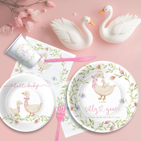 HIPVVILD Pink Silly Goose tablecloth protects surfaces and enhances decor.