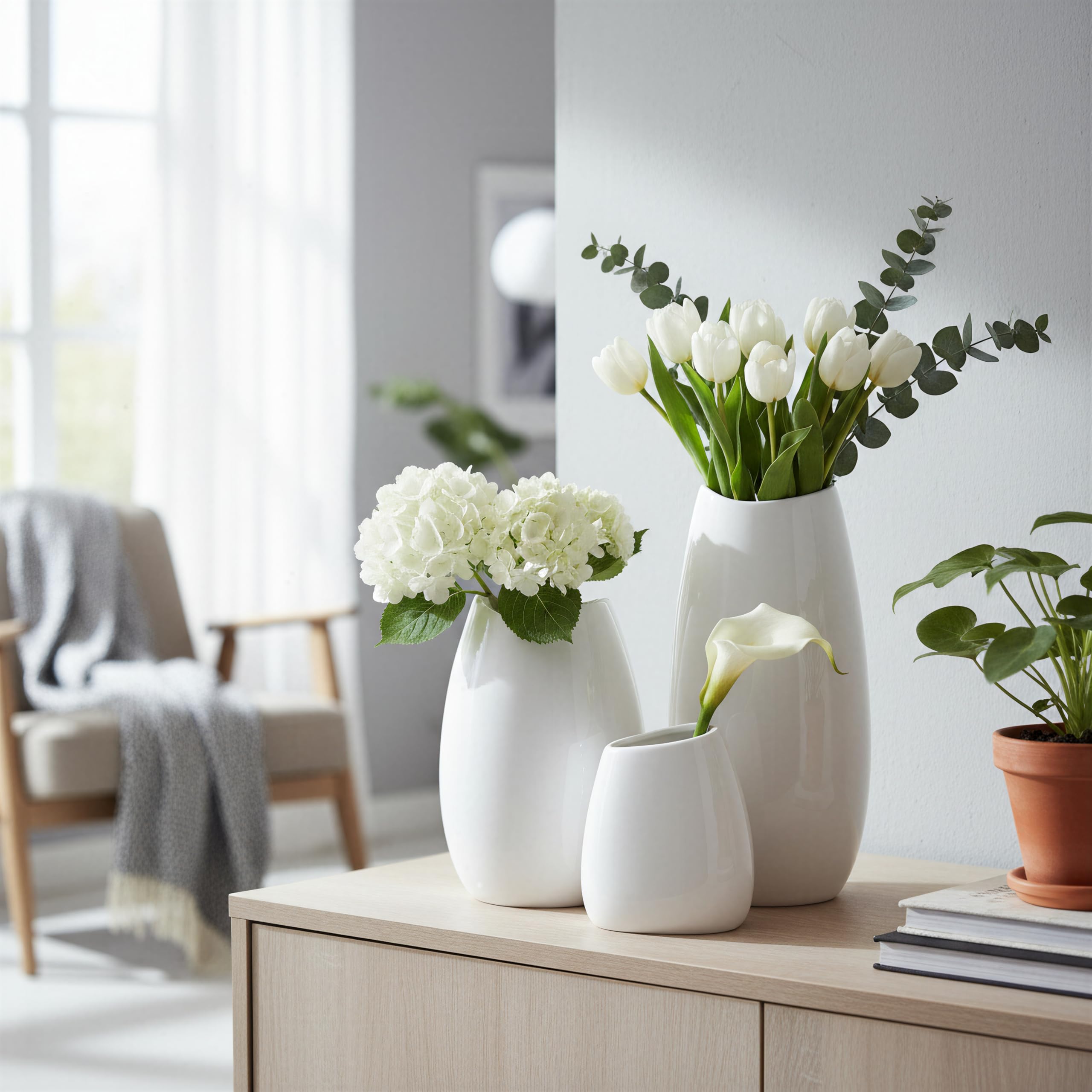 HJN white ceramic vase set for dried or fresh arrangements