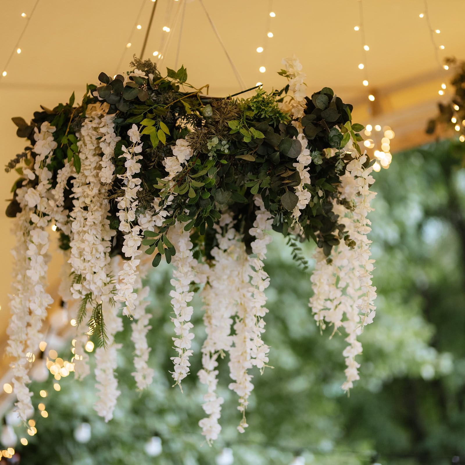 HLAONU wisteria flowers sway in breeze for dynamic display.