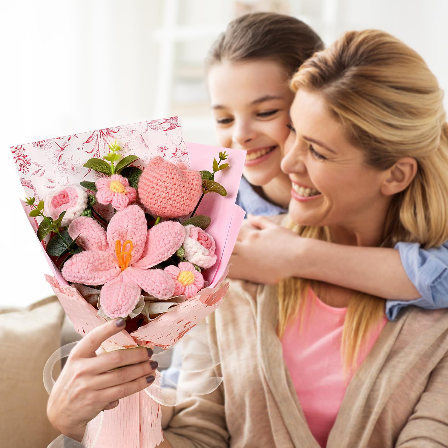 Hlenbin crochet bouquet wrapped as a ready-to-gift keepsake.
