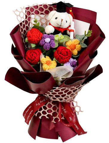 Hlenbin graduation bouquet with bear—ready-to-gift keepsake for celebrations.