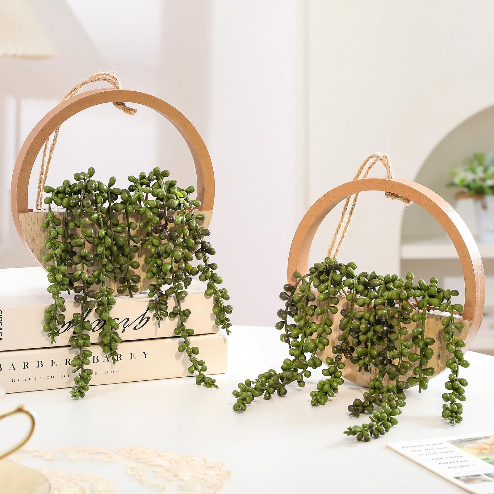 Hobyhoon bathroom wall planter stays fresh with minimal care.