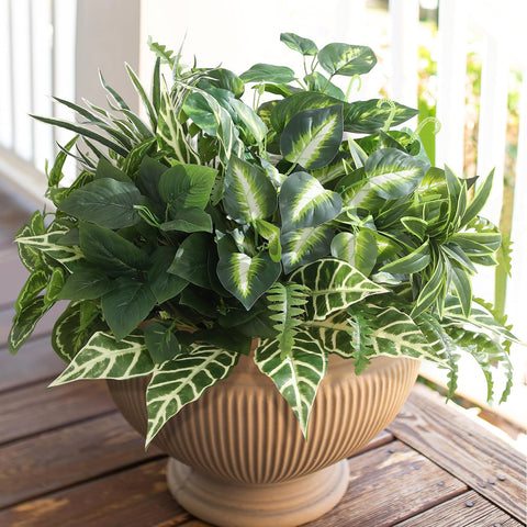 Hobyhoon outdoor artificial greenery in an eight-piece set for quick planter styling