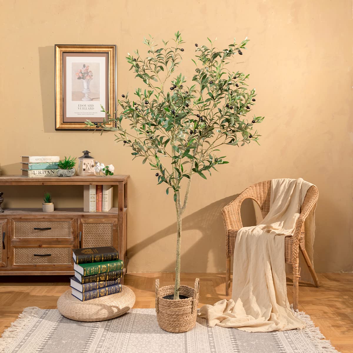 Hobyhoon silk leaves olive tree adds lifelike texture without ongoing maintenance.