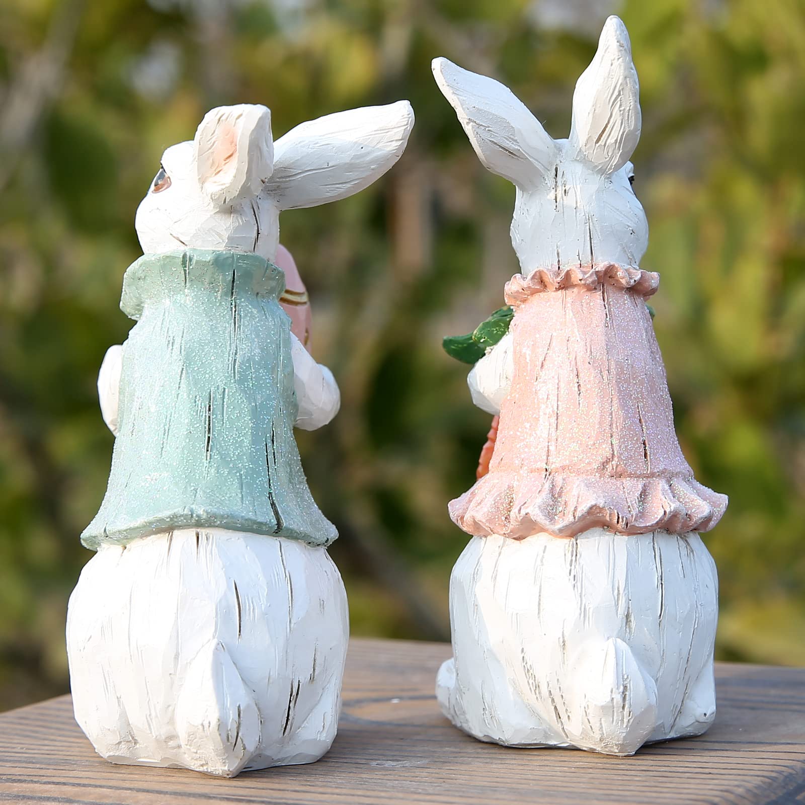 Hodao cozy spring bunny decor enhances entryway or mantel.