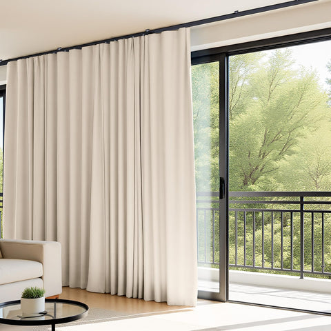 Hoeflife flexible ceiling track enables smooth curtain movement around corners.