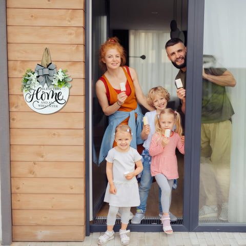 Hofir front door decor sign with pre-assembled hanging loop.