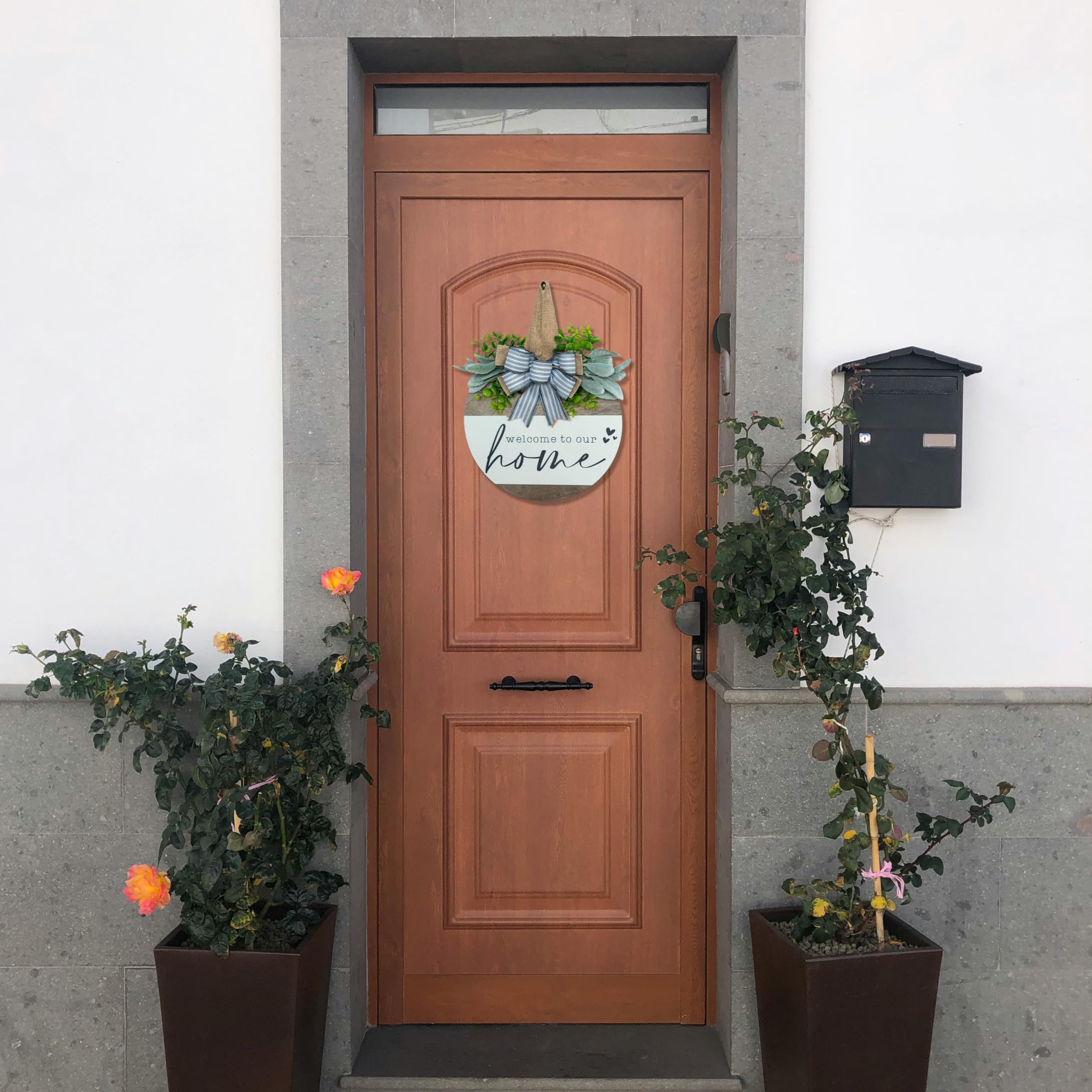 Hofir sign on shelf or wall display for cozy entryways
