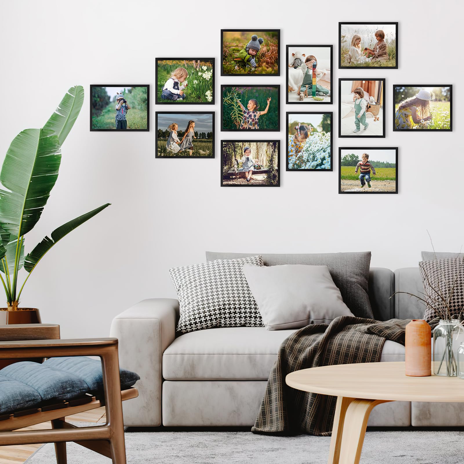 Hoikwo lightweight plastic frame keeps displays easy to move